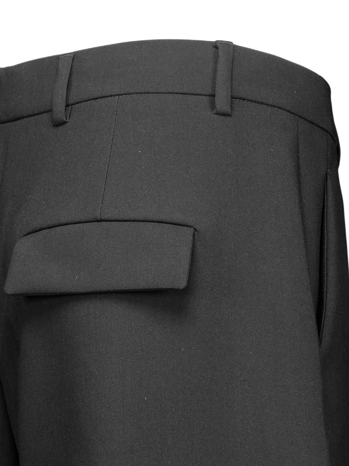 Zwarte geklede broek in barrel fit model Alyn Rossi 