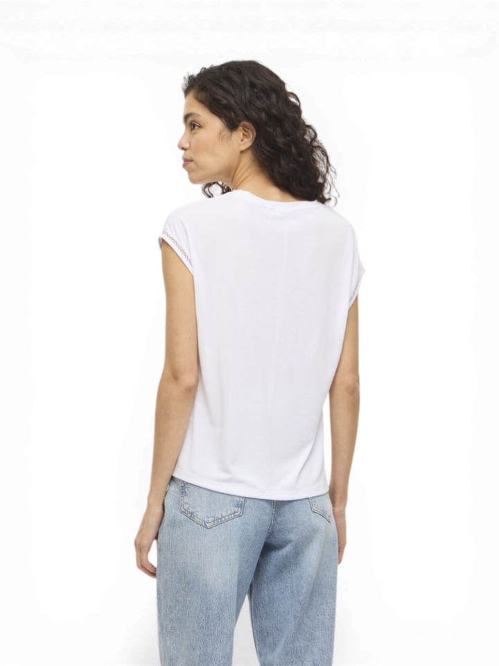 Witte t-shirts met detail aan de mouw Vimodala Vila