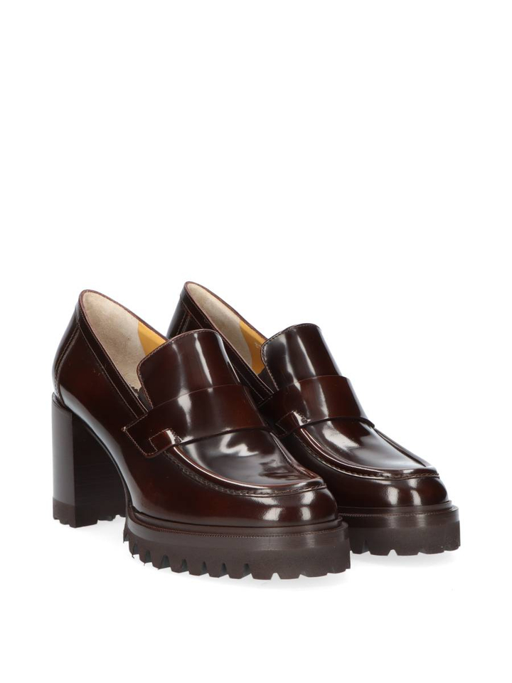 Brush pumps Truman's