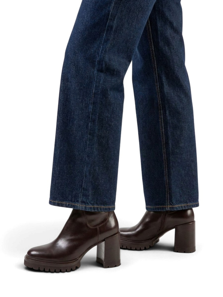 Vitello boots Truman's