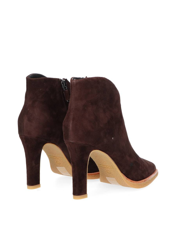 Chocolade korte boots in suede Lola Cruz