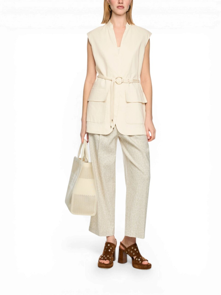 Beige mouwloze linnen gilet met riem Marccain