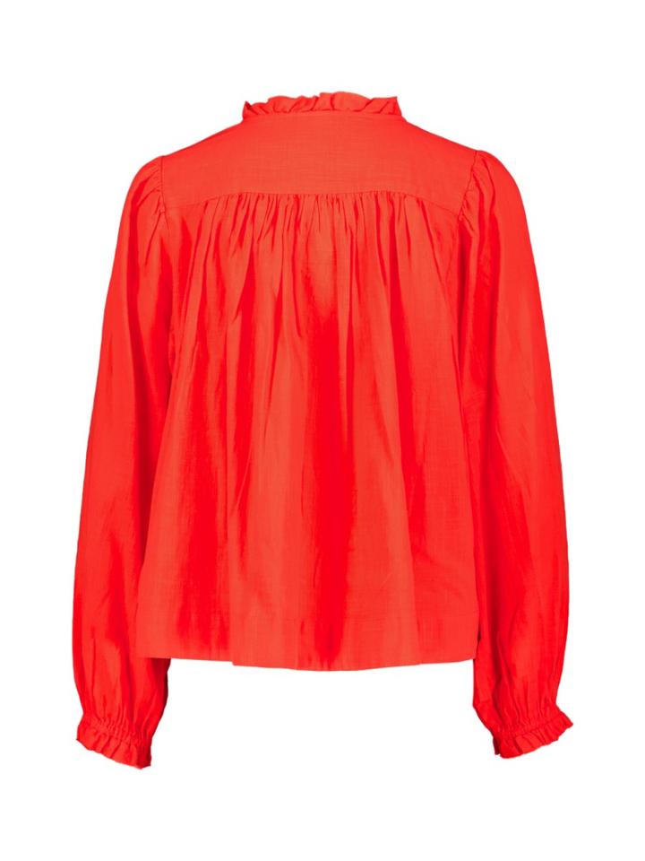 Fiery red bloes Breeze Y.A.S 