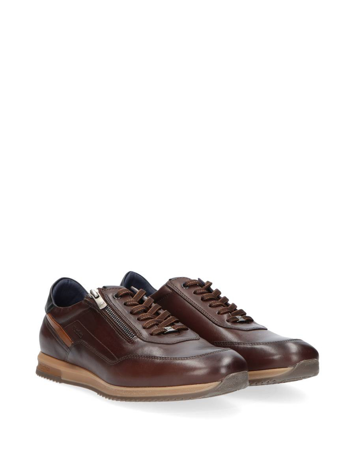 Donkerbruine lage veterschoenen Fluchos