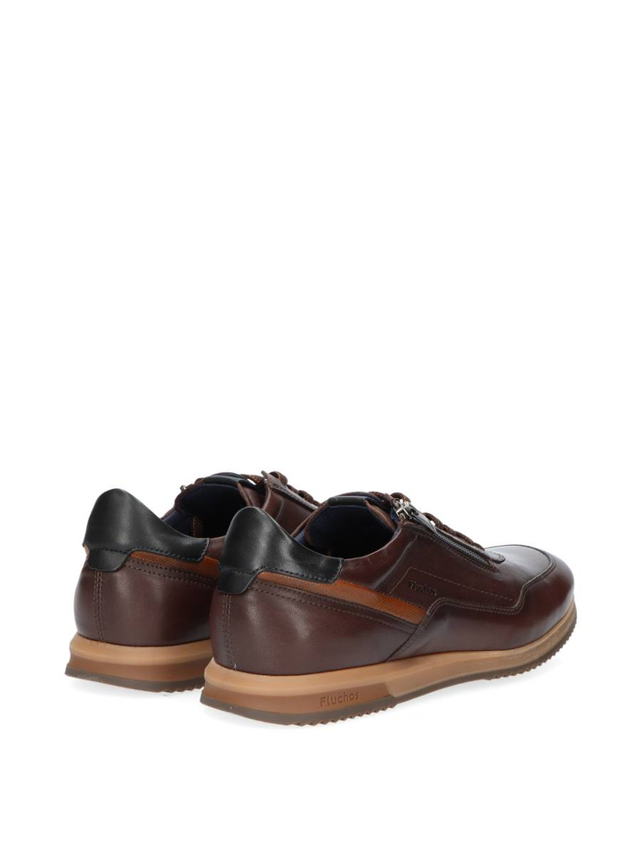 Donkerbruine lage veterschoenen Fluchos