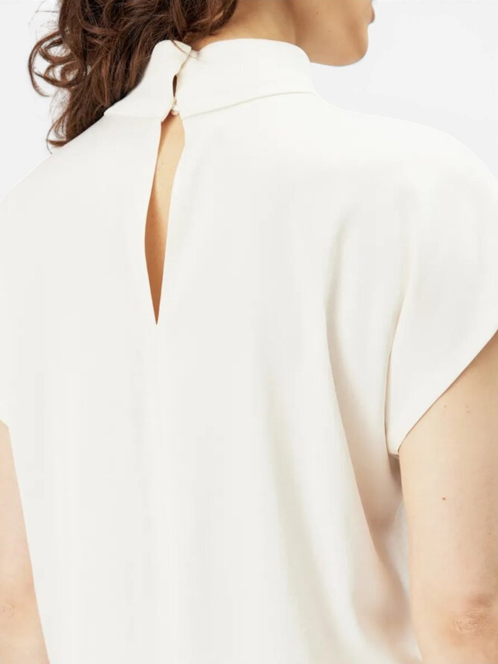 Witte shirtblouse met opstaande kraag in satijn ALaria Drykorn 