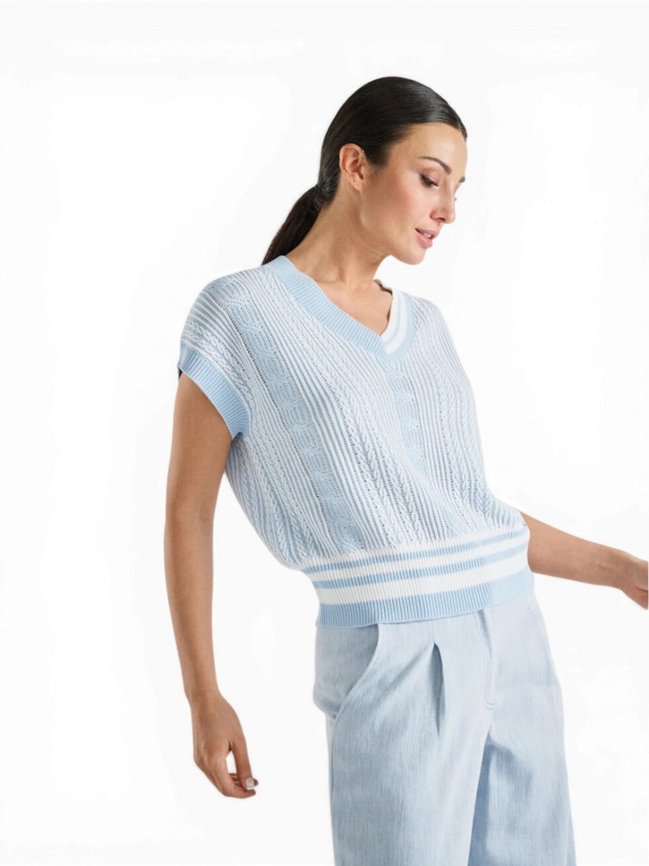 Lichtblauwe gebreide trui met korte mouwen Marie Mero 