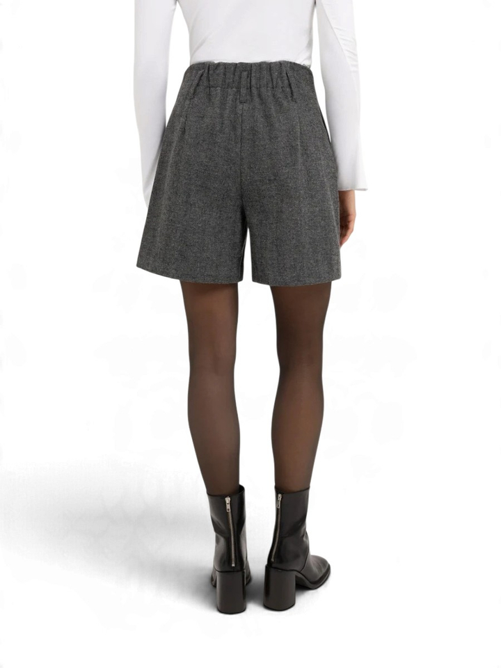 Donkergrijze korte short met zakken en elastische taille Yaya 