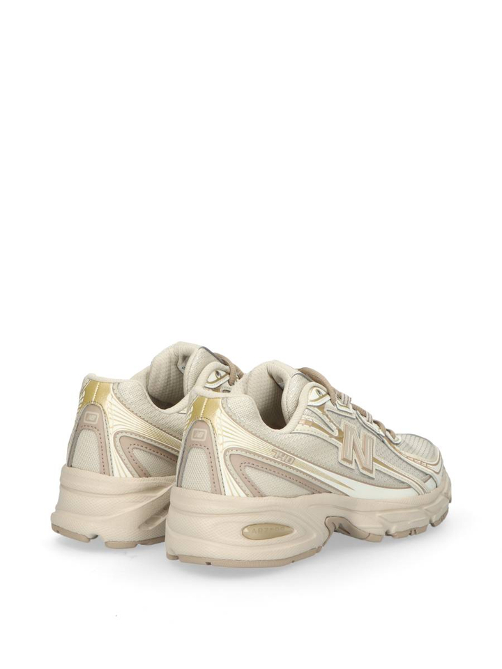 Beige sneakers U740 New Balance