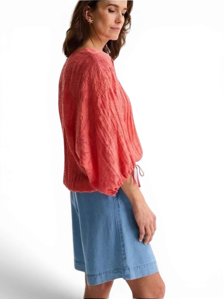 Terracottakleurige blouse met elastiek 