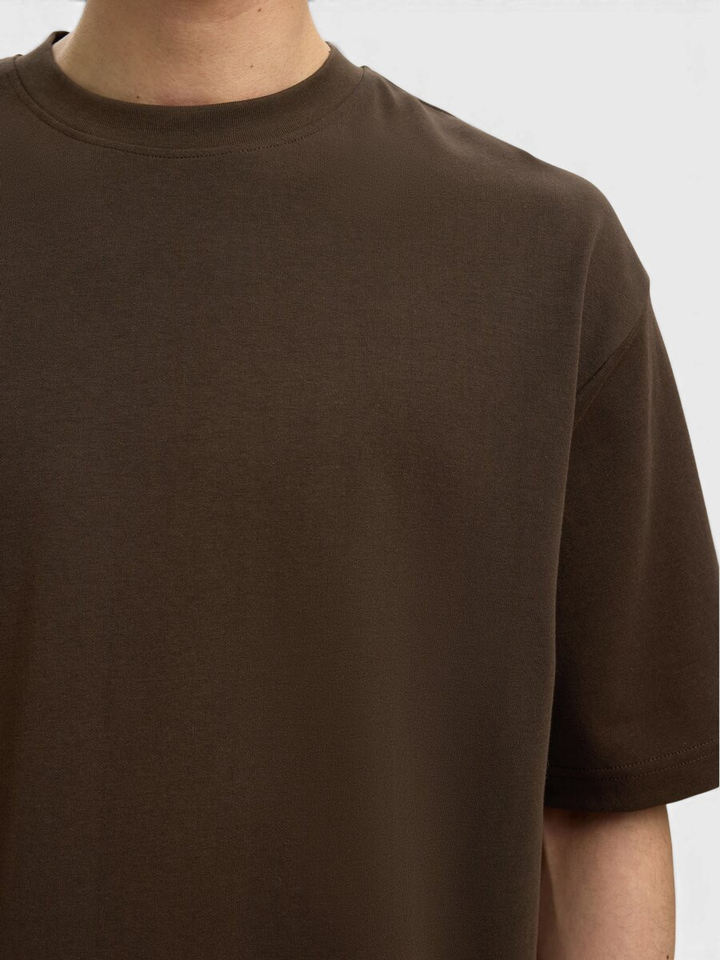 Donkebruine katoenen T-shirt Selected