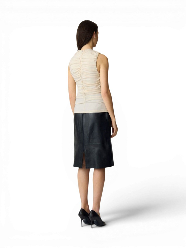 Ecrukleurige top met bloemendetail Yasdona Y.A.S.