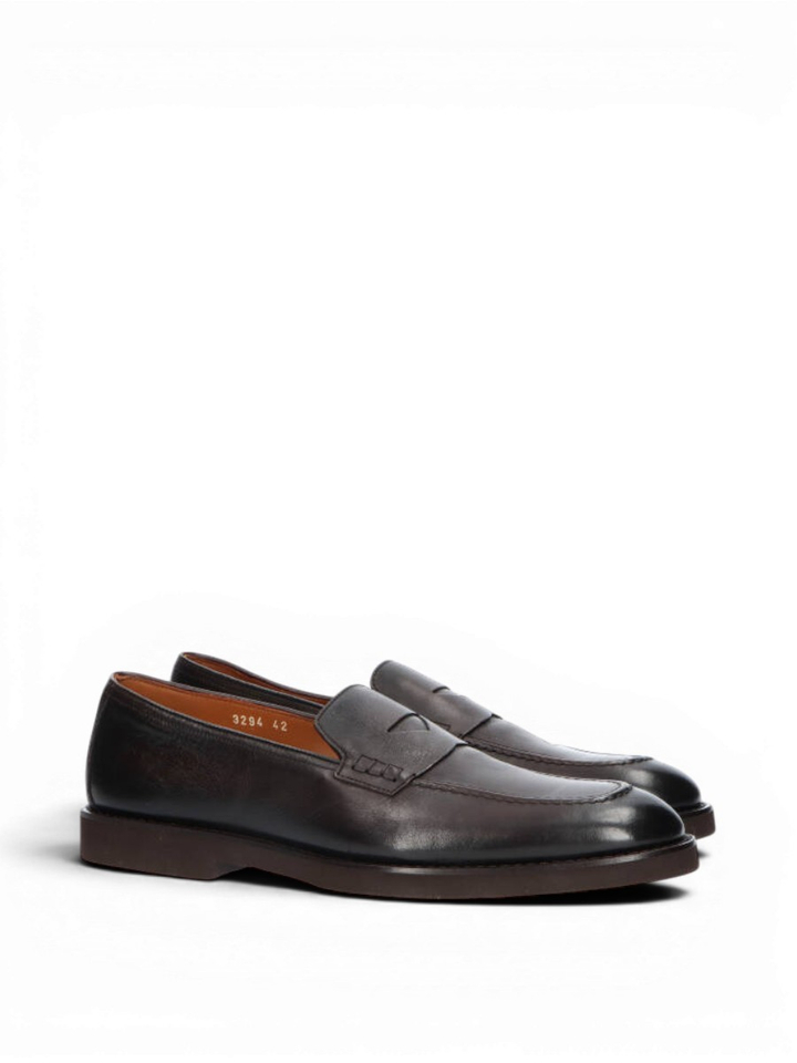 Bruin geklede schoenen Doucals 