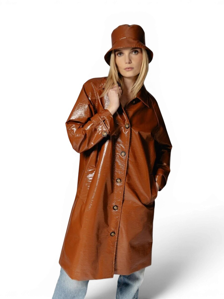 Cognac gevoerde kleurige mantel in lederlook Nuage Mon Frac