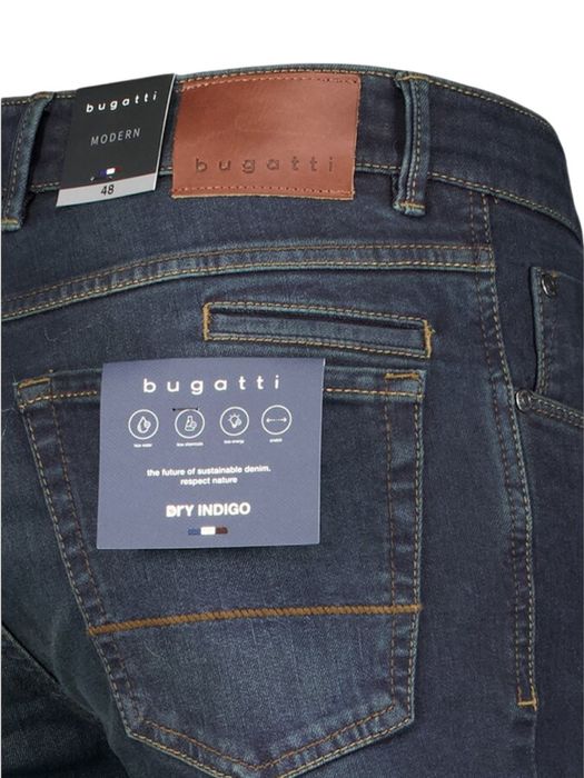 Donkerblauwe slim fit jeans Pisa Evo Bugatti