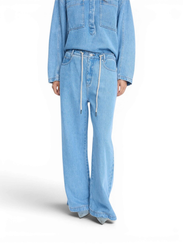 Lichtblauwe losvallende wijde broek in jeanslook Obey Munthe 