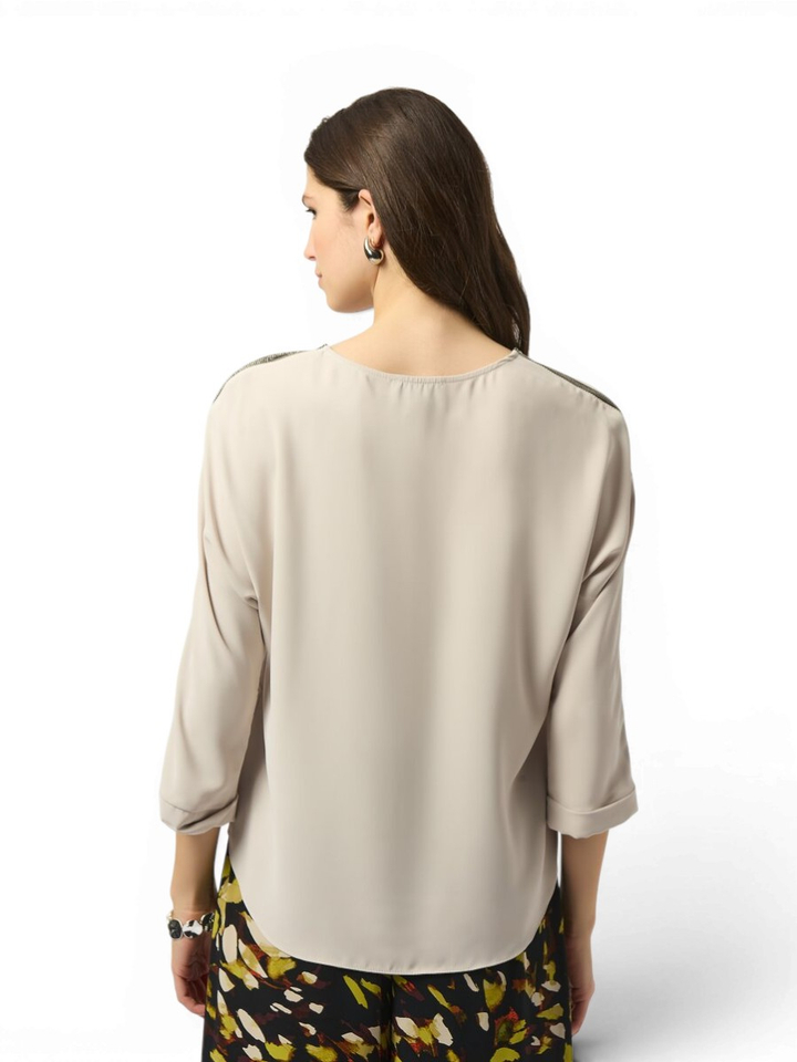 Beige bloes met strass Joseph Ribkoff