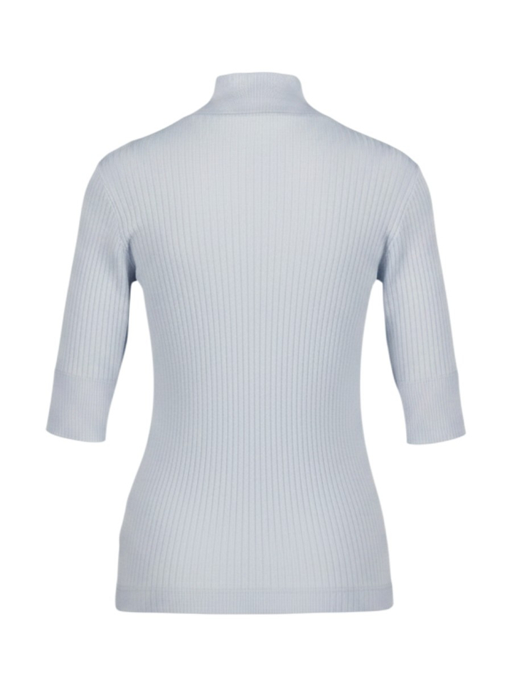 Lichtblauwe basic shirt met opstaande kraag in ribbel Marccain Sport