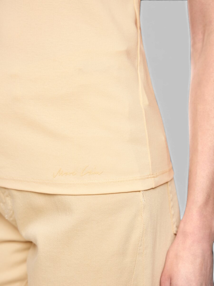 Lichtgele T-shirt met detail aan de kraag Marccain 