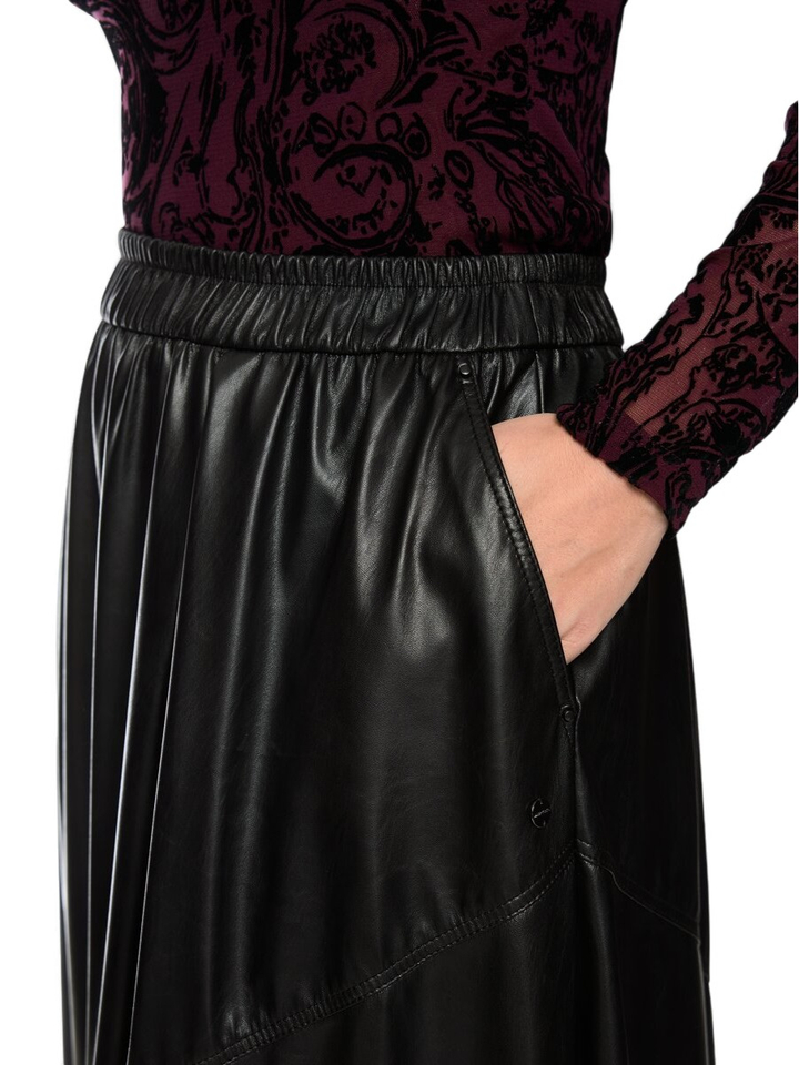 Zwart lederlook rok Marccain