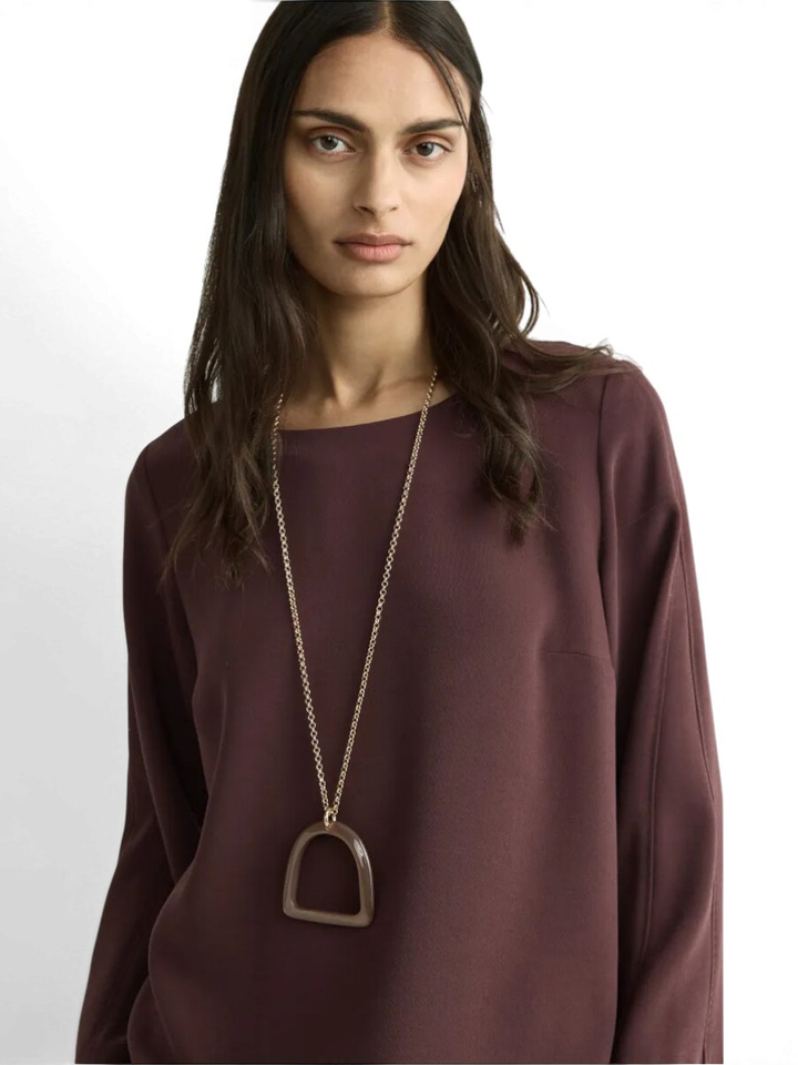 Bordeaux bloes Hiliana Xandres