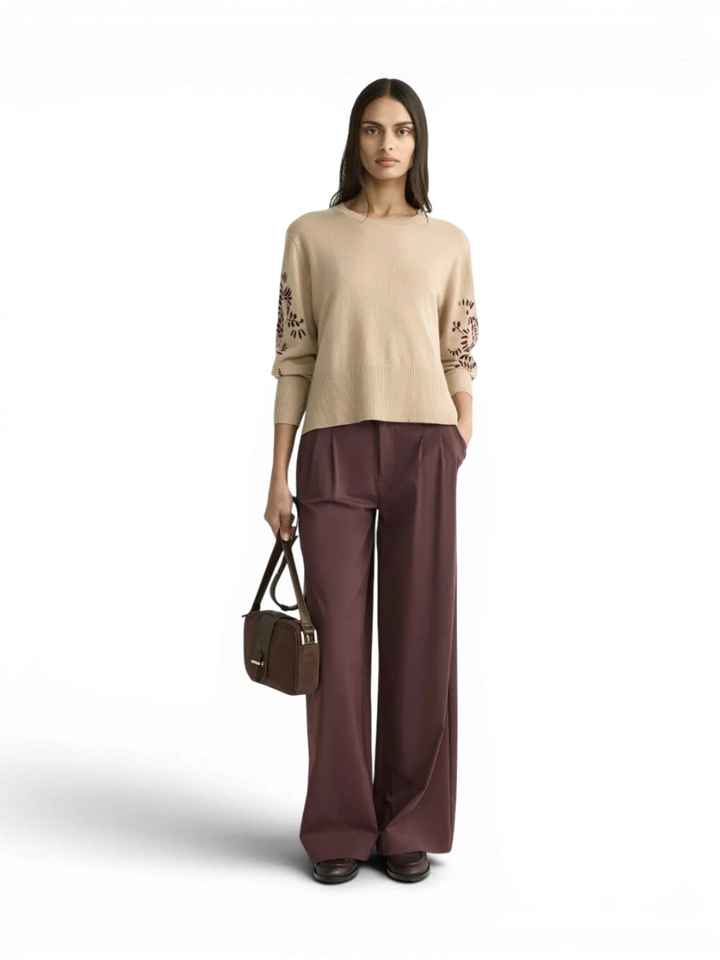 Beige wollen trui met print op mouw Arnes Xandres 