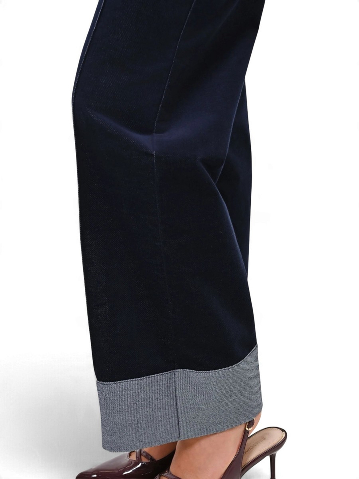 Donkerblauwe broek in fijn ribfluweel Rinascimento