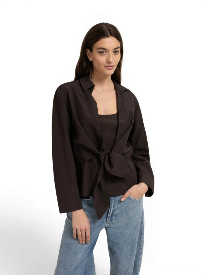 Bruine blouse met knoopdetail en bijpassende top YAYA