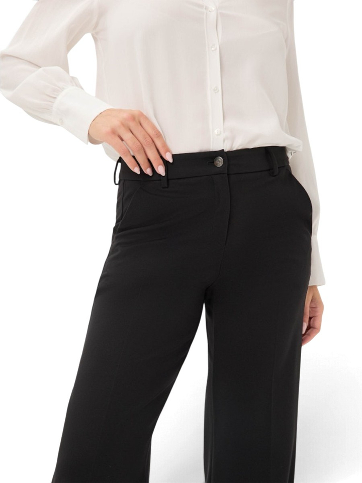 Zwarte broek met rechte pijpen Brax