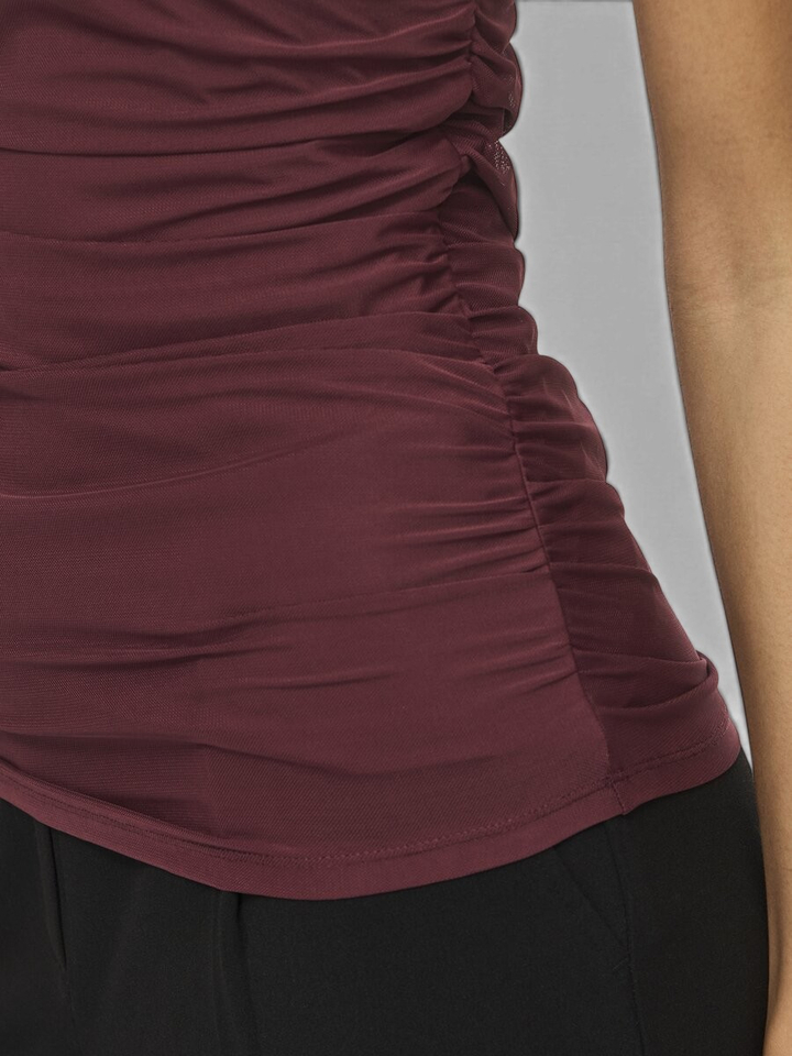 Bordeaux hoge kraag mouwloze top Vifunda Vila 