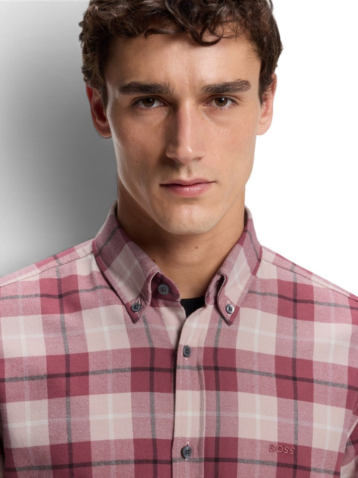 Licht pastel rood katoenen hemd ( regular fit) met lange mouwen Hugo Boss 