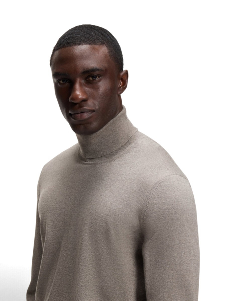 Beige trui met rolkraag Hugo Boss