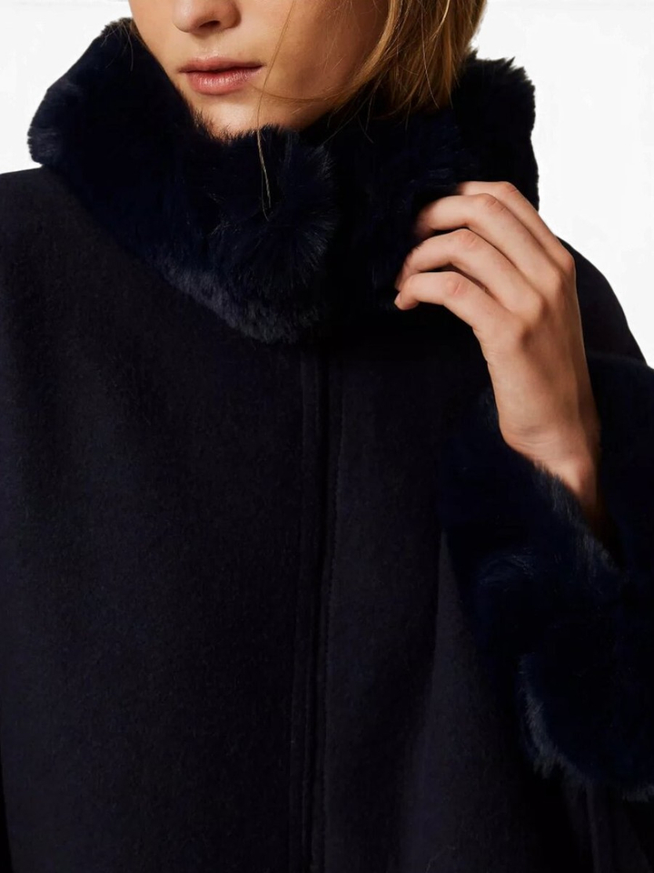 Donkerblauwe poncho Twinset