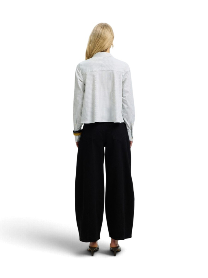 Witte bloes met fijne beige, groene strepen SLWROMIE LS RELAXED SHIRT Selected