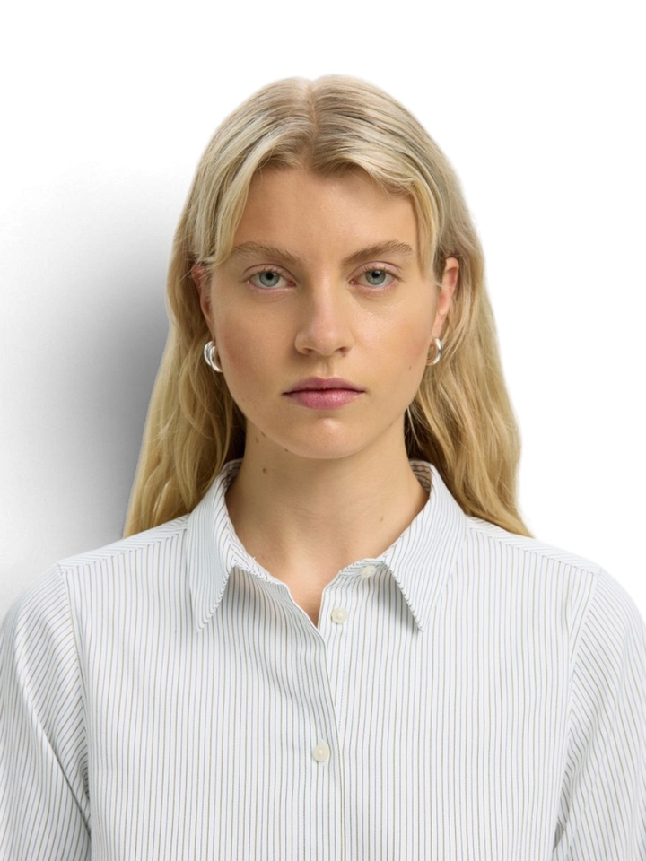 Witte bloes met fijne beige, groene strepen SLWROMIE LS RELAXED SHIRT Selected