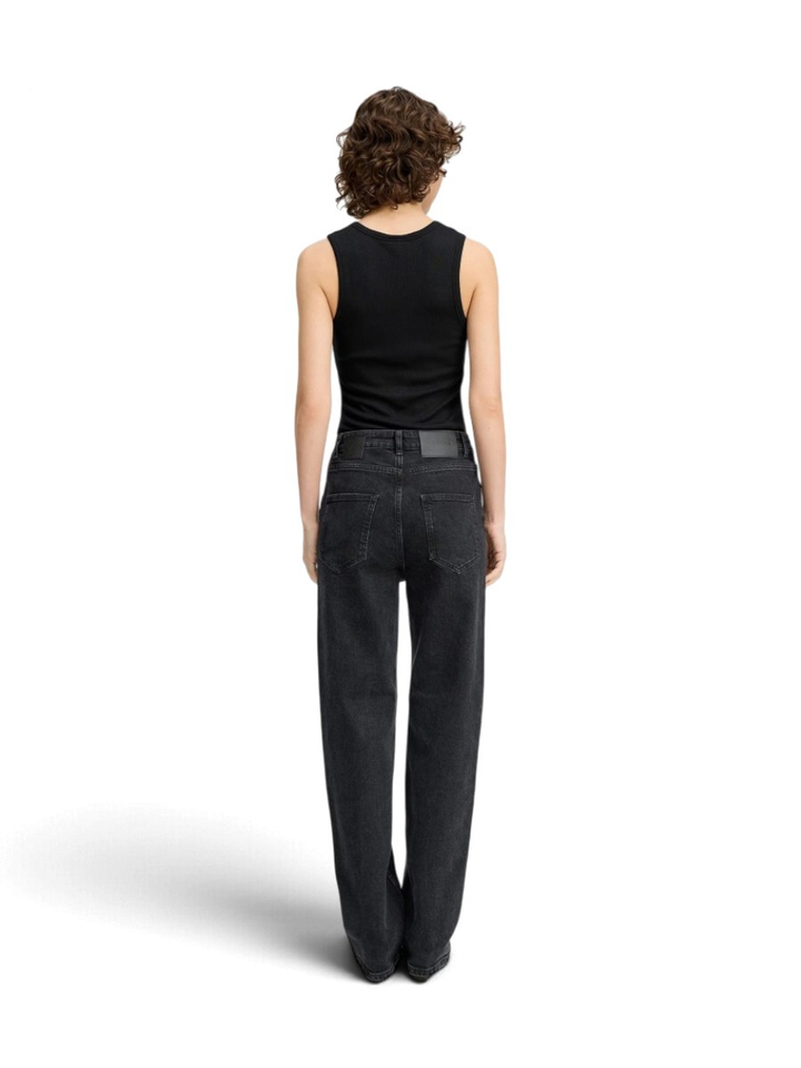 Zwarte top met knoopdetail Munthe 