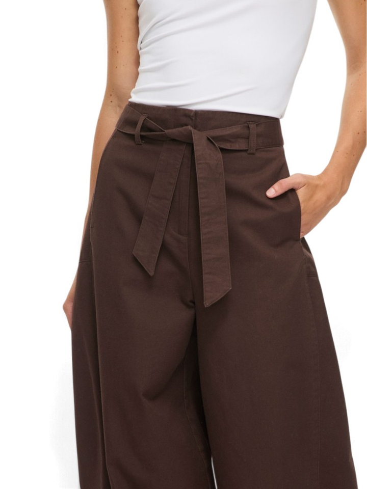 Coffee beankleurige barrel fit broek met strikdetail Vila