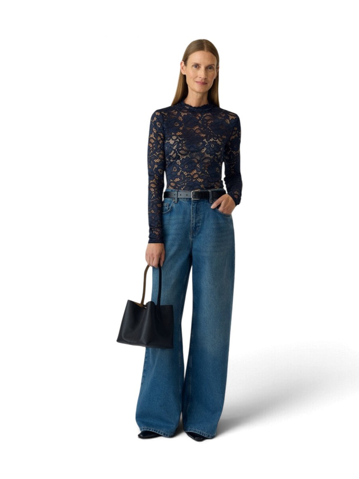Donkerblauwe kanten blouse Yaslacey Y.A.S 