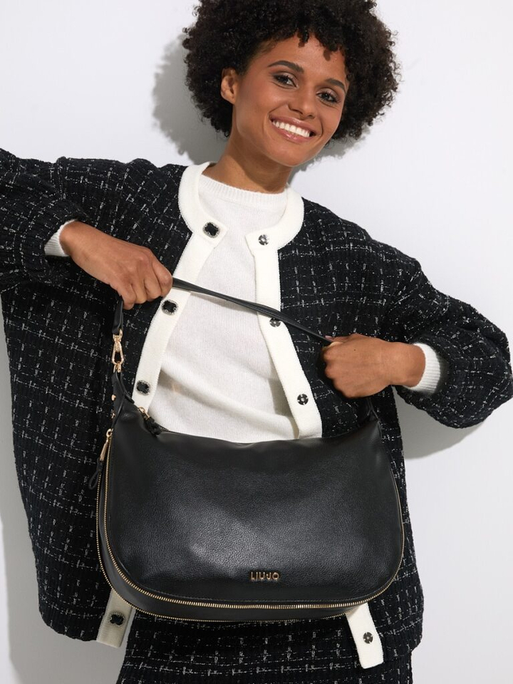 Dames shop the look van Kocca, Liu Jo, Rotta en Mrs Hosiery Winter 2025 shoot 1