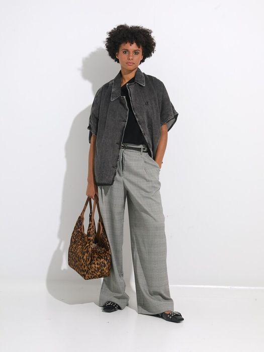 Dames shop the look van Essentiel, Gianni Charini, Kennel + Schmenger, K&J, Rae en Ame Winter 2025 shoot 1