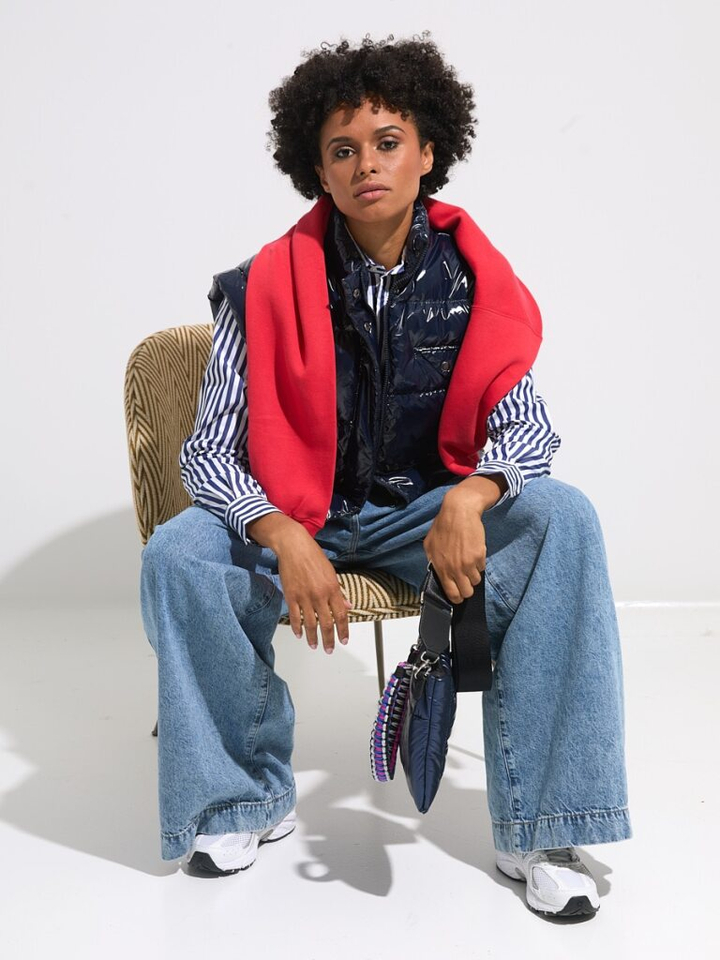 Dames shop the look van Bellerose, Clio, Ralph Lauren, DouDoun en New Balance Winter 2025 shoot 1