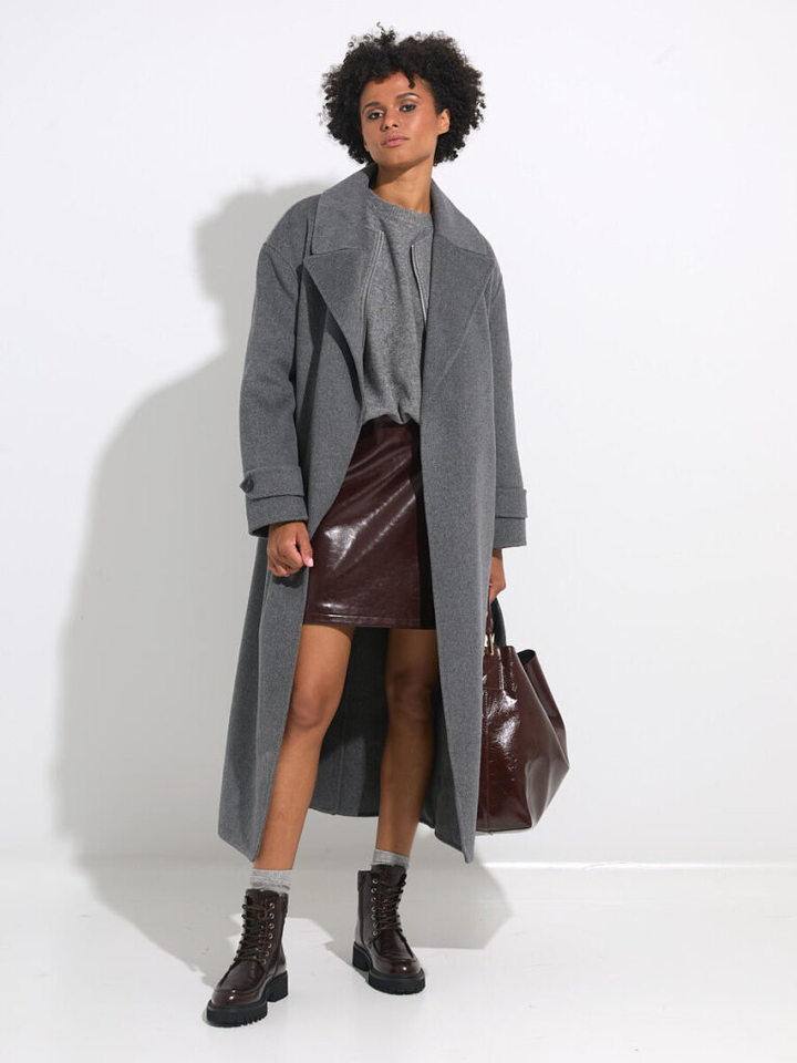Dames shop the look van Beck Sondergaard, Essentiel, Ichi, Rota en Vila Winter 2025 shoot 1