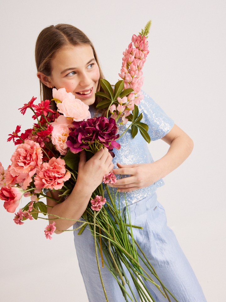 Meisjes shop the look van Blue Bay en Rtb Zomer 2026 communie campagne