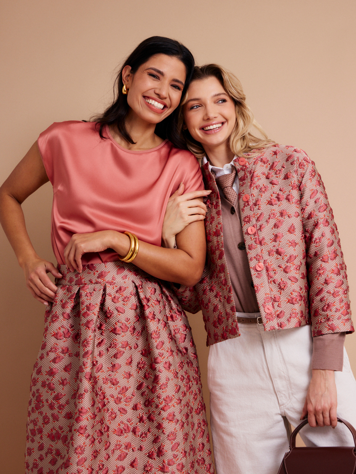 Dames shop the look van Bellerose, Zarina Rouge, Furore, Puraai, Soeur en Selected Zomer 2026 shoot 1