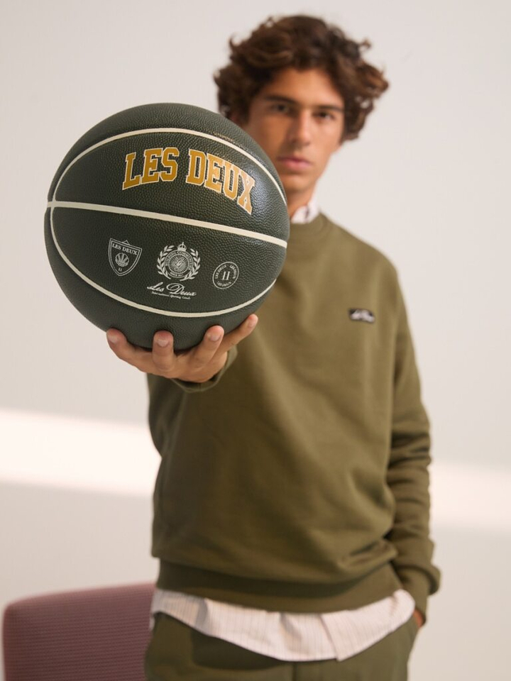 Heren shop the look van Les deux en HUB Winter 2025 shoot 1