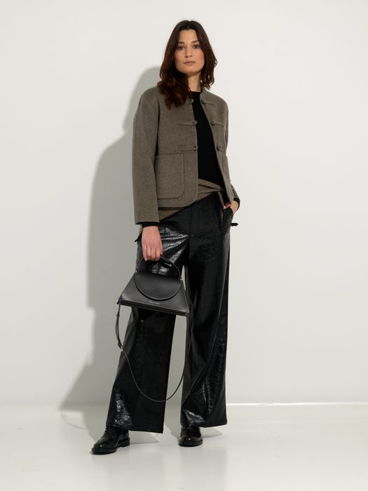 Dames shop the look van Rotta, Zarina Rouge, Ame, Mrs Hosiery, From Future en Christian Aks Winter 2025 shoot 4