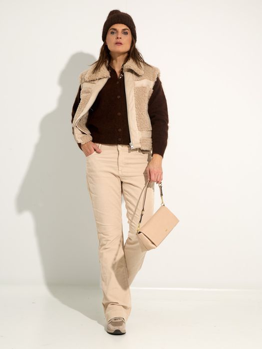 Dames shop the look van Abro, Barts, Minus, Para Mi, Rails, Gabor en Twns Winter 2025 shoot 4