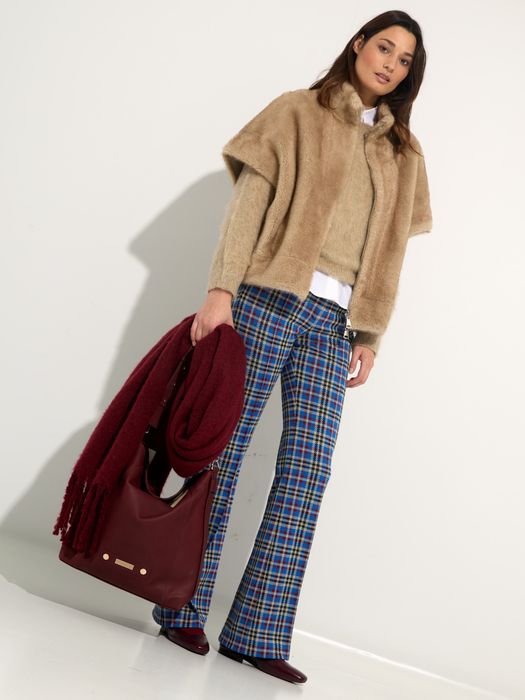 Dames shop the look van Betta Corradi, Clio, Josh V, Stella Nova, Collectors club, Frau en Club L'Avenir Winter 2025 shoot 4