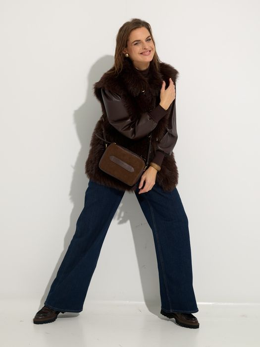 Dames shop the look van Marie Martens, Studio Anneloes, Urbancode en Posa Winter 2025 shoot 4