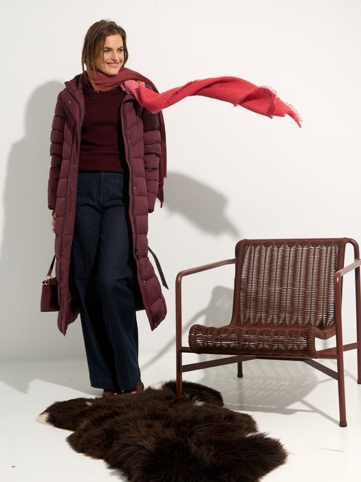 Dames shop the look van Her, Zinda, Scarf, Mp Denmark, Para Mi en Beaumont Winter 2025 shoot 4
